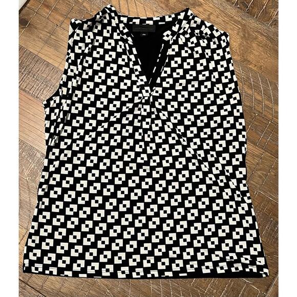 Worthington Tops - Worthington Petite sleeveless v-neck pleated blouse